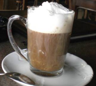 Καφές βιενουά (viennois)