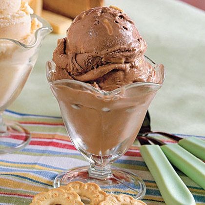 Εύκολο παγωτό σοκολάτα-αμύγδαλο
