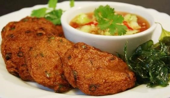 Ψαροκεφτέδες με μπαχαρικά (fish cake)