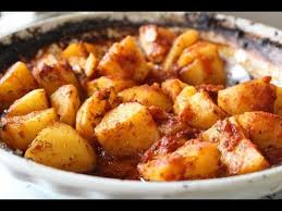 Πατάτες με κρεμμύδια στο φούρνο